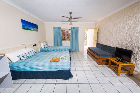 Eurong Beach Resort - Tourism Noosa 7