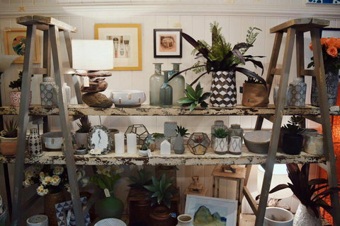 DBar Gallery - Tourism Noosa 0