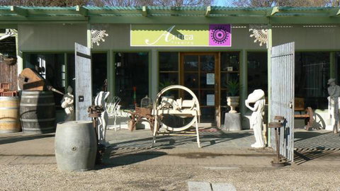 Antica Trading - Tourism Noosa 0