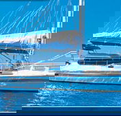 Macrista Luxury Charters - Tourism Noosa