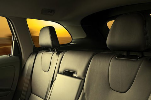 Round Trip Transfer In Private Minivan From-to Melbourne Airport In Melbourne - Tourism Noosa 5