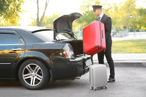 Round Trip Transfer In Private Vehicle From-to Airport In Melbourne Downtown - Tourism Noosa 6