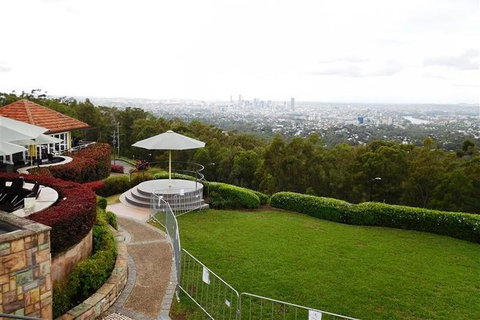 You Choose The Tour: Brisbane Private Chauffeur Driven Personal Tour - Tourism Noosa 1