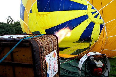 Greater Brisbane Hot Air Balloon Flights - City & Country Views - 1 Hour Flight! - Tourism Noosa 4