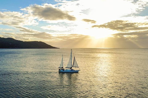 Magnetic Island Sunset Sail - Tourism Noosa 1