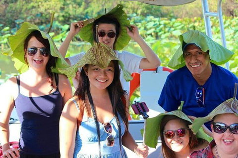 Safari Cruise (1 Hour) - Tourism Noosa 1