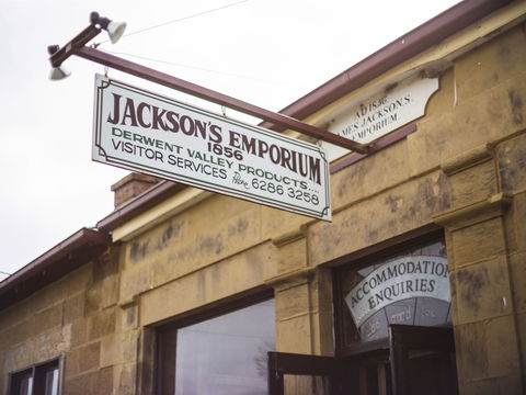 Jackson's Emporium - Tourism Noosa 0