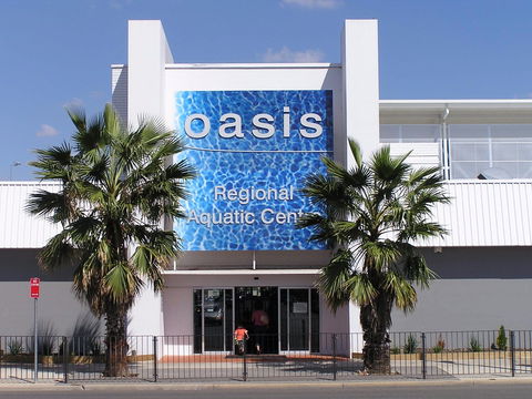 Oasis Regional Aquatic Centre - Tourism Noosa 1