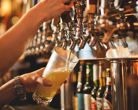 Queanbeyan Kangaroos Club - Tourism Noosa 0