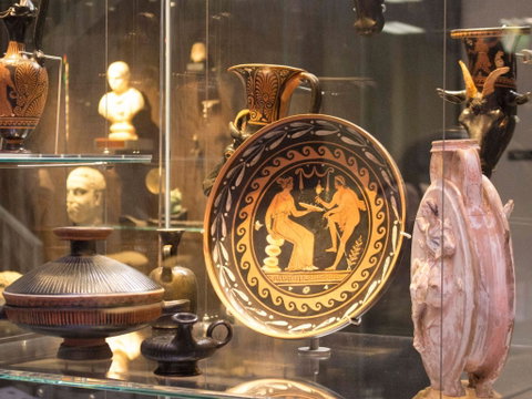 ANU Classics Museum - Tourism Noosa 1