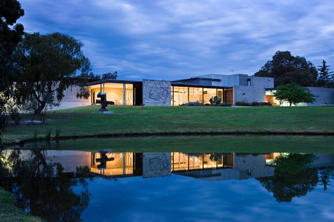 McClelland Sculpture Park + Gallery - Tourism Noosa 1