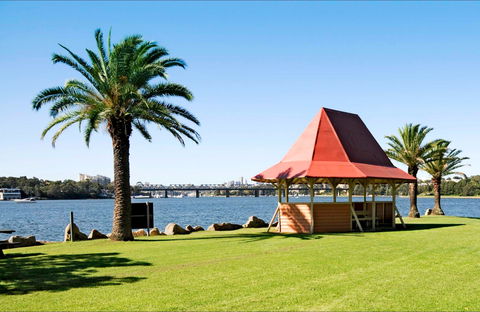 Rodd Island - Tourism Noosa 0