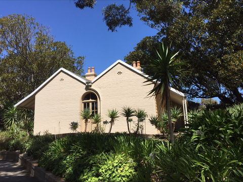 Black Rock House - Tourism Noosa 2