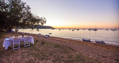 Horseshoe Bay - Tourism Noosa 0