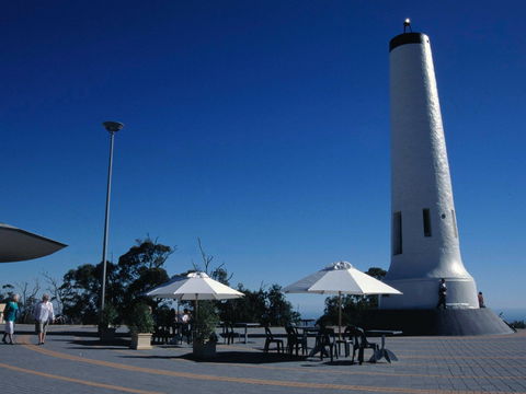 Mount Lofty Summit - Tourism Noosa 2