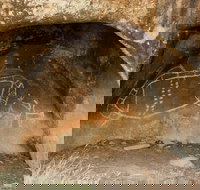 Bunjil Shelter - Stawell - Tourism Noosa