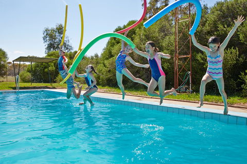Oaklands War Memorial Swimming Pool - Tourism Noosa 0