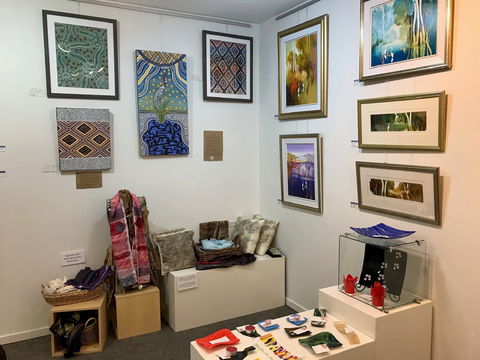 Batemans Bay Visitors Centre Art Gallery - Tourism Noosa 1