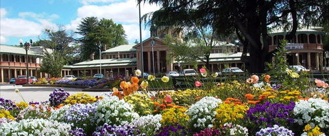 Bathurst Court House - Tourism Noosa 0