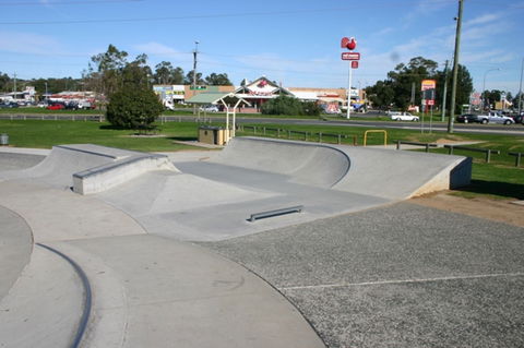 Campbelltown  Skate Park - Tourism Noosa 0
