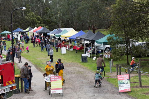 Hurstbridge Farmers Market - Tourism Noosa 1