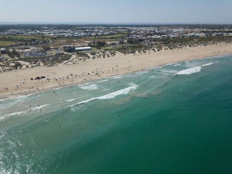 Secret Harbour - Tourism Noosa 0