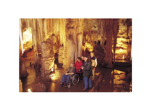 Tantanoola Caves - Tourism Noosa 0