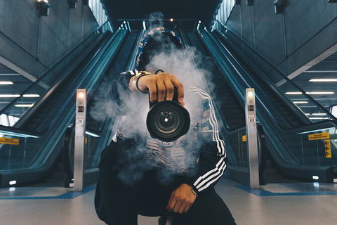 Hire Photographer, Professional Photo Shoot - Sydney - Tourism Noosa 3