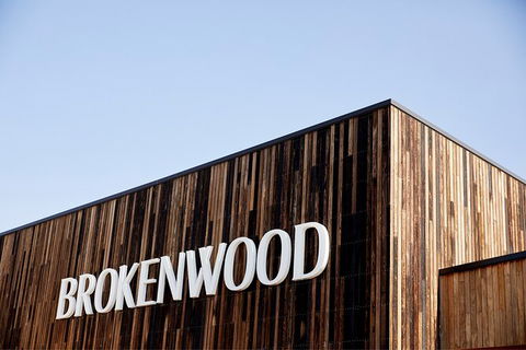 The Brokenwood Match - Tourism Noosa 3
