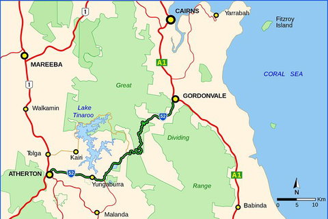 IMAX Private Transfer 7 Guests Cairns Airport To Hotels In Port Douglas - Tourism Noosa 1