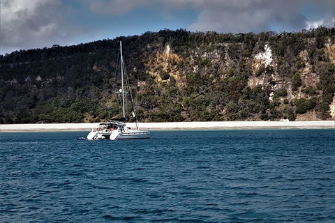 Bareboat Hire - Cattitude 7 Nights - Tourism Noosa 0