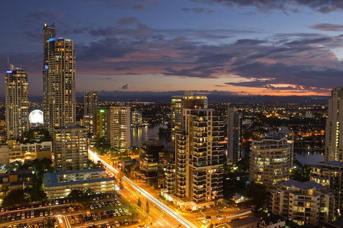 Arrival Private Transfers From Gold Coast Airport OOL To Gold Coast City - Tourism Noosa 5