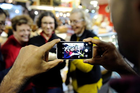 Adelaide Central Market Tour, Picnic, Bikes And City Sights - Tourism Noosa 4