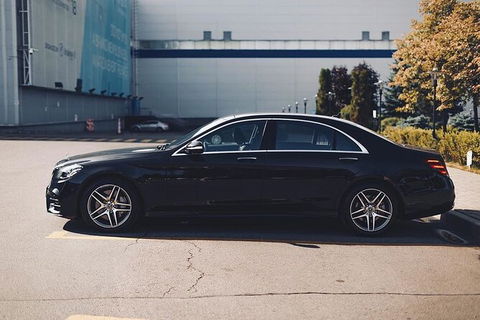 Arrival Private Transfers: Adelaide Airport ADL To Adelaide In Business Car - Tourism Noosa 0