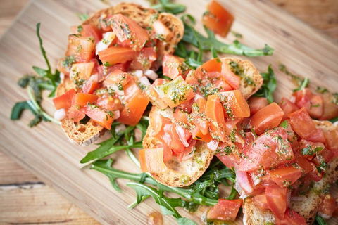 Family Lunch - Tapas And Wine For 4 People - Tourism Noosa 5