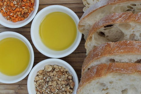 Family Lunch - Tapas And Wine For 4 People - Tourism Noosa 3