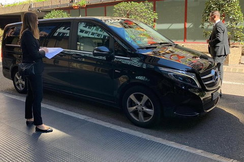 Arrival Private Transfer Melbourne Airport MEL To Melbourne City By Luxury Van - Tourism Noosa 3