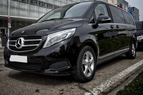 Arrival Private Transfer Melbourne Airport MEL To Melbourne City By Luxury Van - Tourism Noosa 2