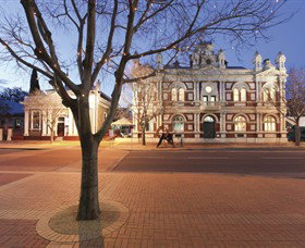 Albury Art Gallery - Tourism Noosa 0