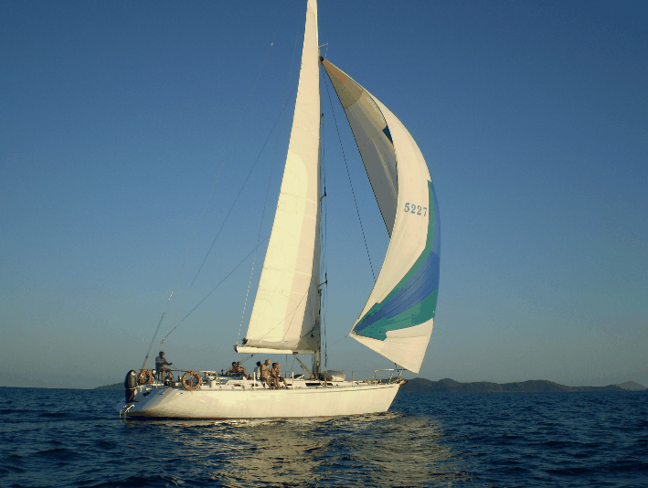 ISail Whitsundays - Tourism Noosa
