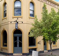 The College Lawn Hotel - Tourism Noosa