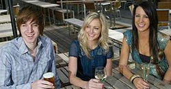 Avoca Hotel - Tourism Noosa 3
