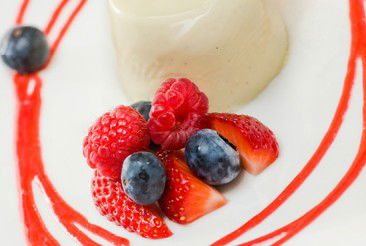 Gusto Riverfront Restaurant - Tourism Noosa 0