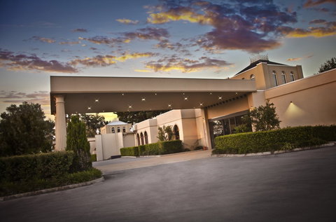 Shangri-La Gardens - Tourism Noosa 0