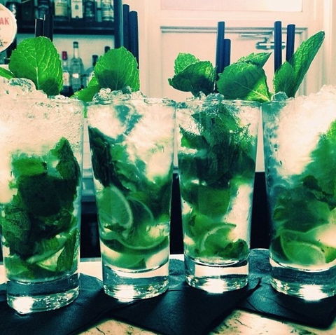 Trunk Bar & Restaurant - Tourism Noosa 9