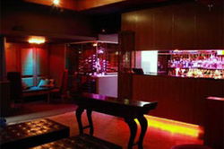 Manchuria Bar - Tourism Noosa 0