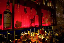 Double Happiness Bar - Tourism Noosa 2