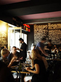 Vini - Tourism Noosa 2