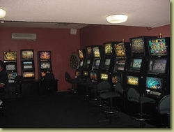 New Norfolk Hotel - Tourism Noosa 2