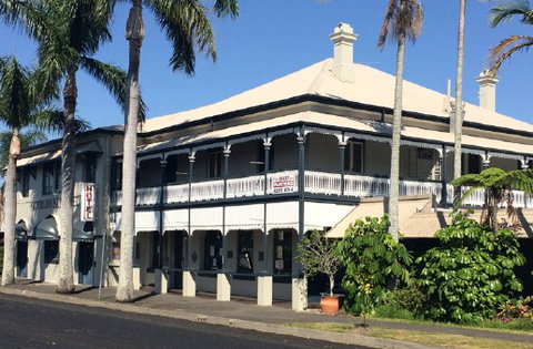 The Waterloo Bay Hotel - Tourism Noosa 1